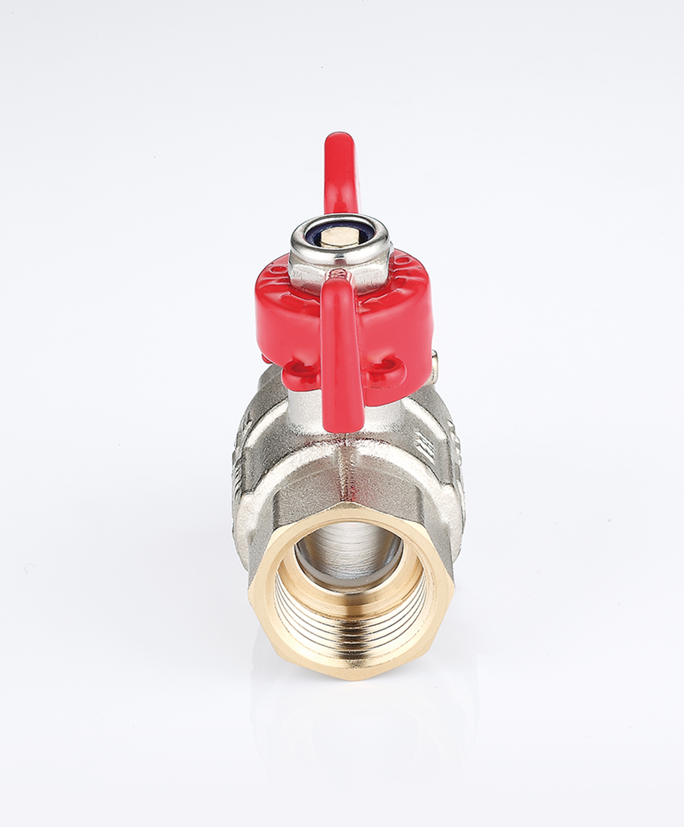 Ball valve female-female connection with T handle
