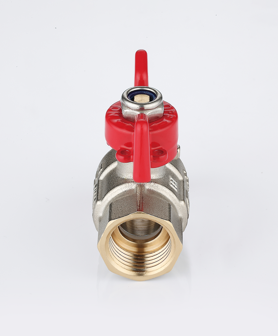 Ball valve female-male connection with T handle